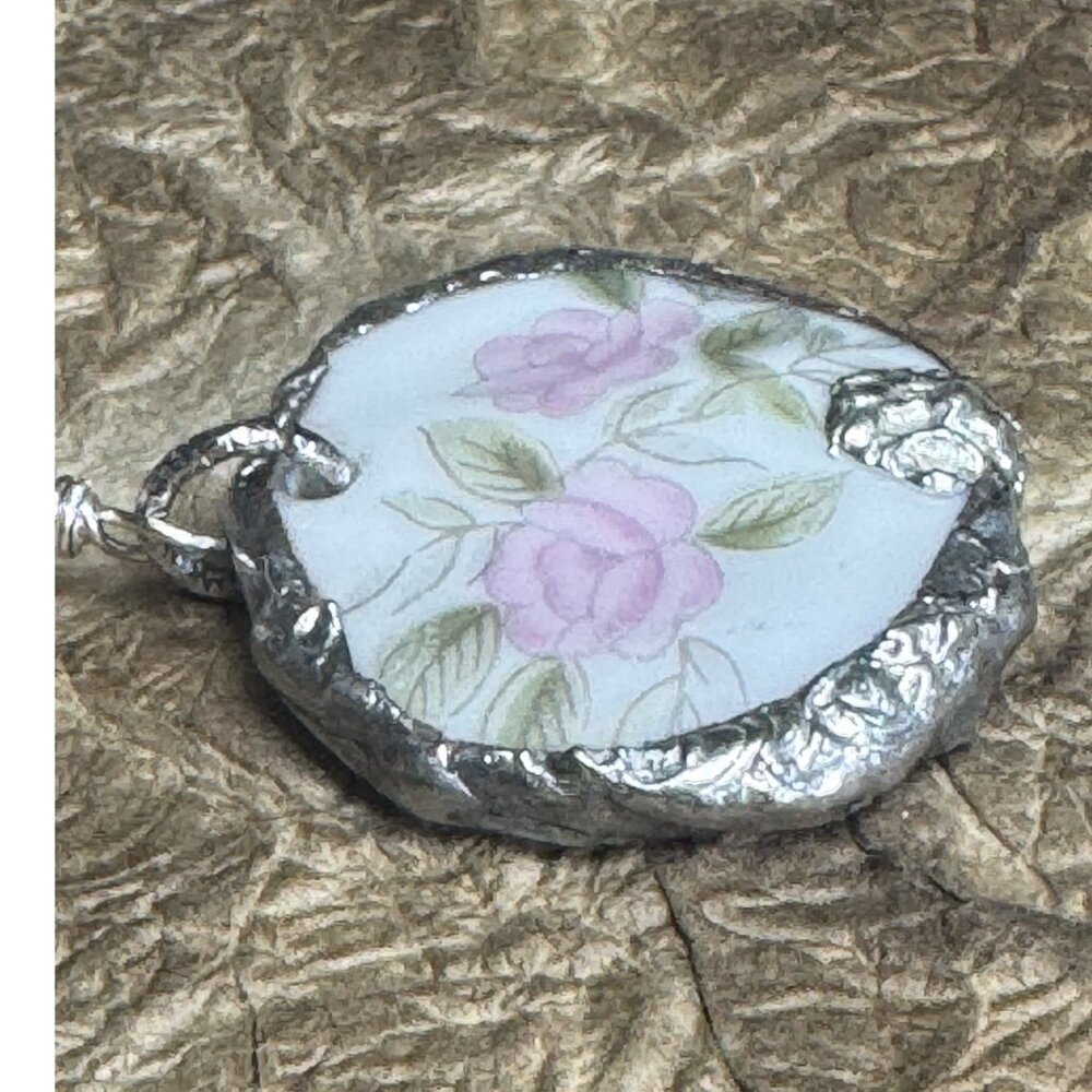 Vintage Broken Bone China Pendant W/ 925 Silver Chain & Rose Quartz Charm - Picture 9 of 15